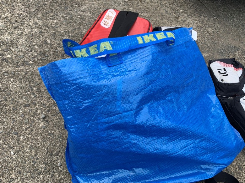 IKEAのキャリーバック